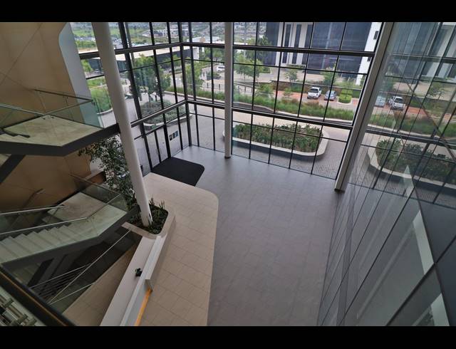 440M² OFFICE TO LET IN WATERFALL